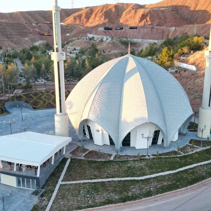 BEDİR MUHTAR AÇILIYOR İLK CUMA NAMAZI BUGÜN KILINACAK 