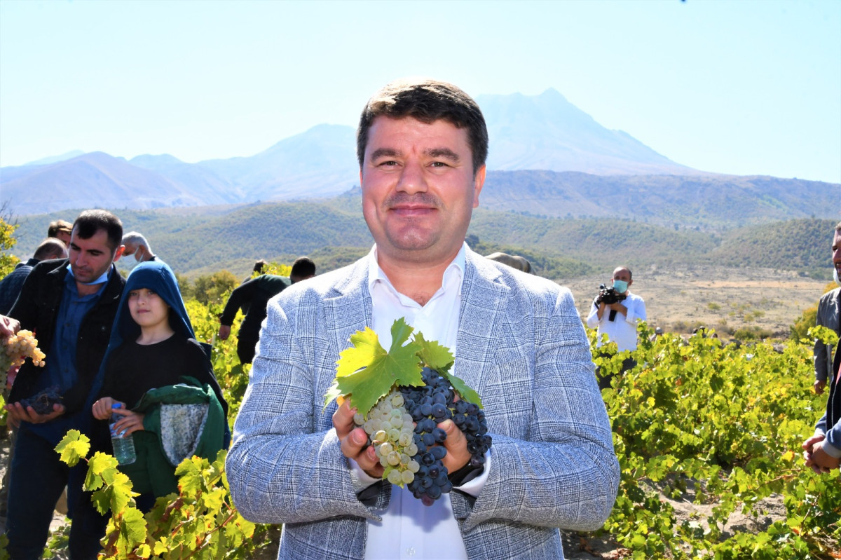 3. GELENEKSEL BAĞ BOZUMU VE PEKMEZ FESTİVALİ 6 EKİM’DE KARGIN KÖYÜ’NDE GERÇEKLEŞECEK