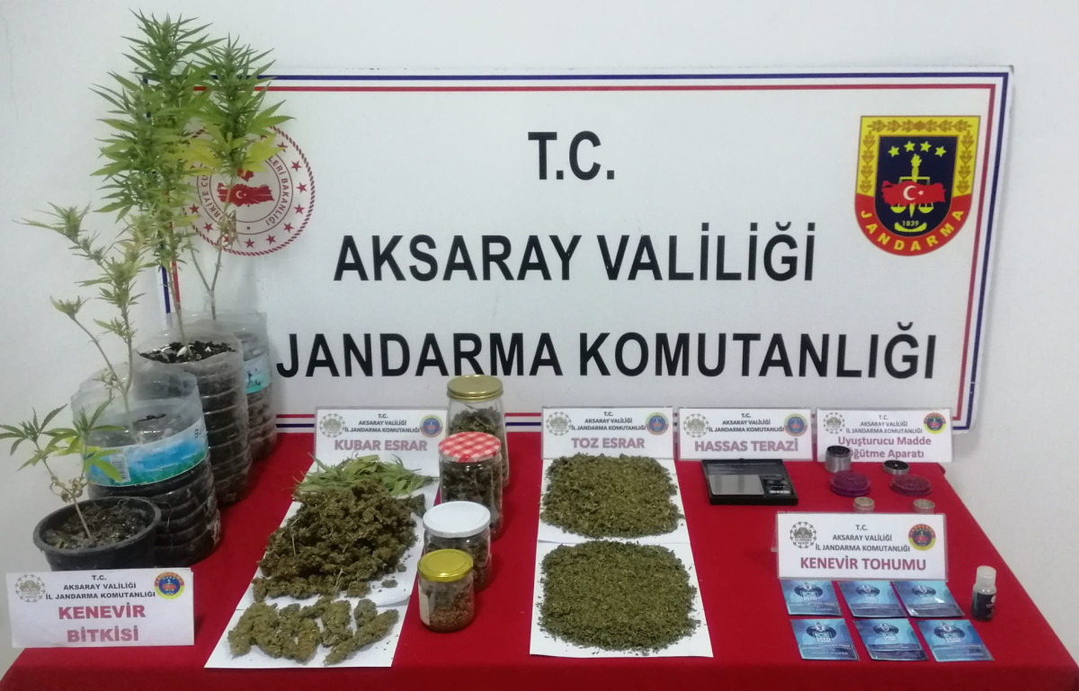 Jandarma Ekipleri Uyuşturucu Operasyonunda Ele Geçirdi